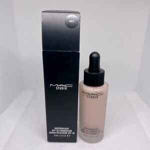 New NW13 Mac Studio Waterweight SPF 30 Foundation Fair Beige Brand New in Box